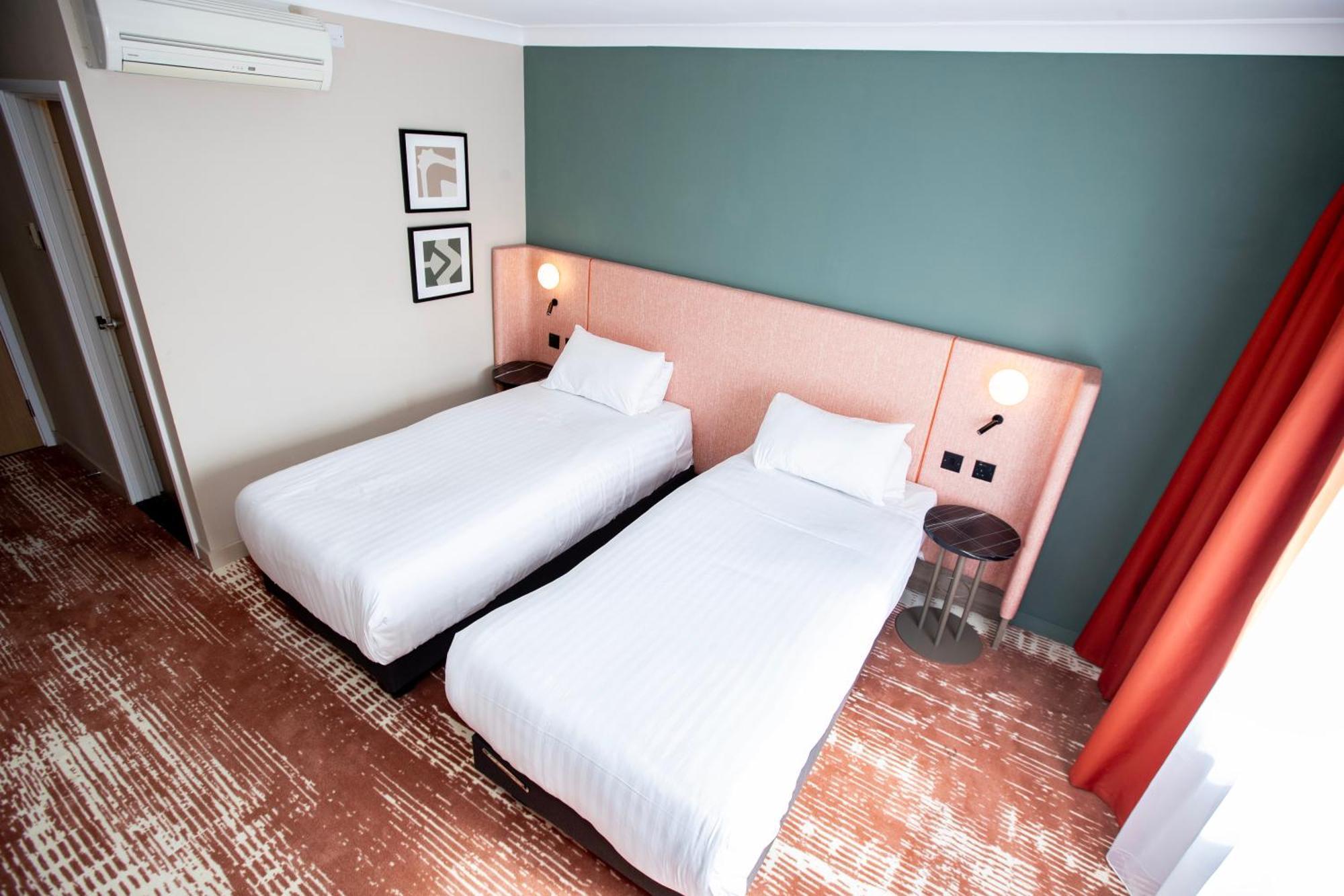 Stifford Hall Hotel Thurrock Grays Extérieur photo